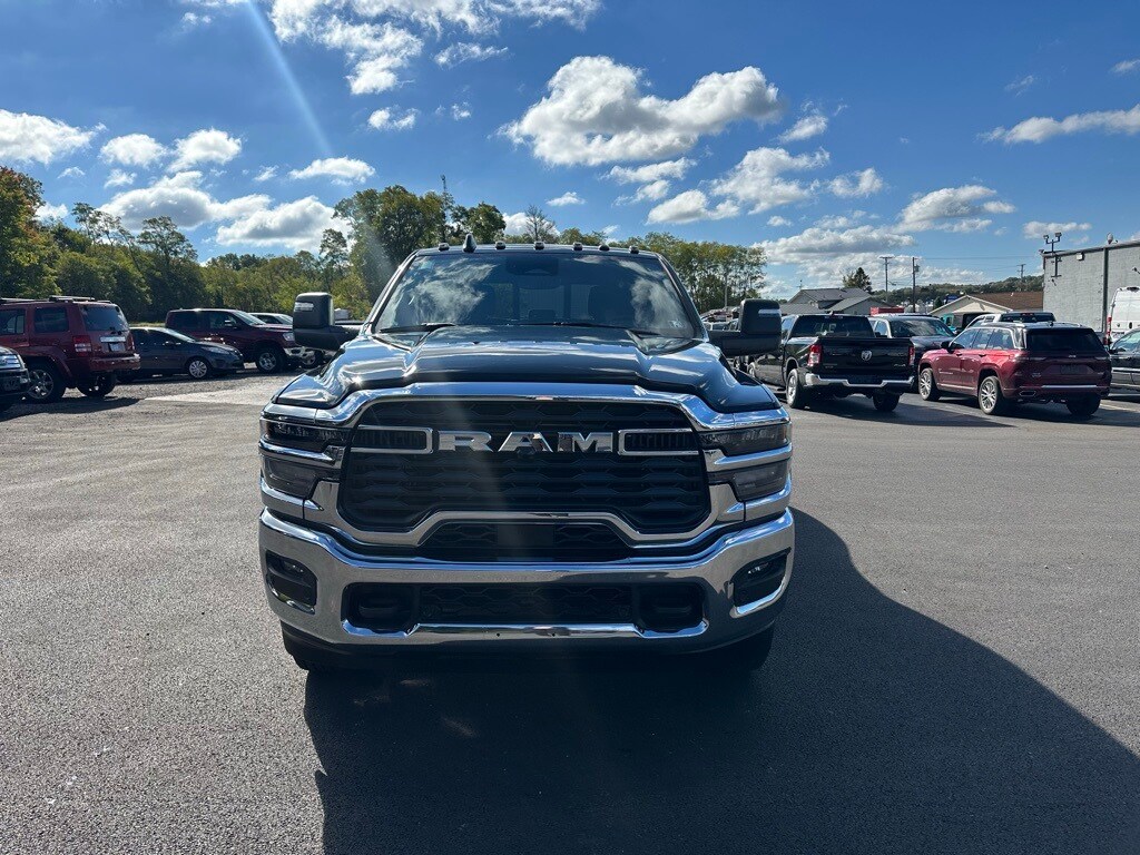 2026 Ram 3500 Tradesman photo 2