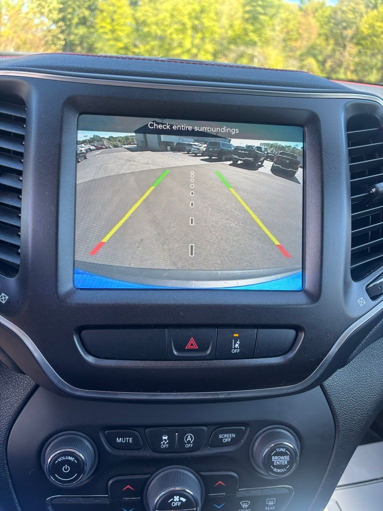 2022 Jeep Cherokee Trailhawk - Photo 10