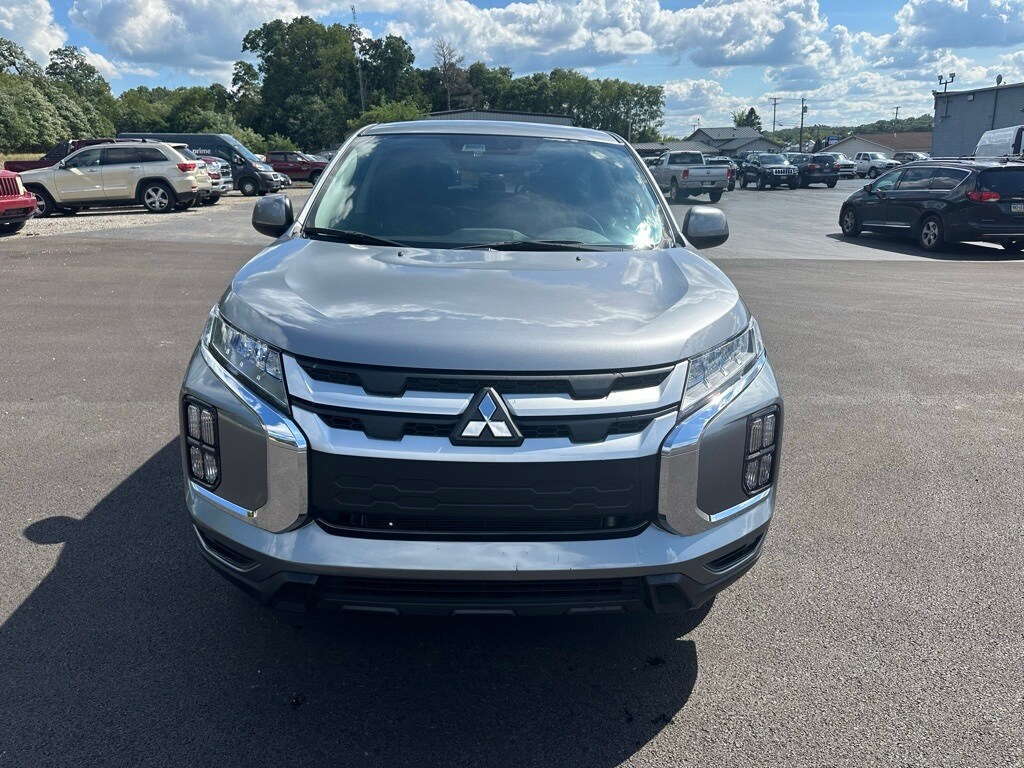 2024 Mitsubishi Outlander Sport ES LE SE photo 2