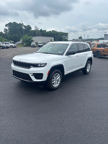 2025 Jeep Grand Cherokee Laredo X Sport Utility