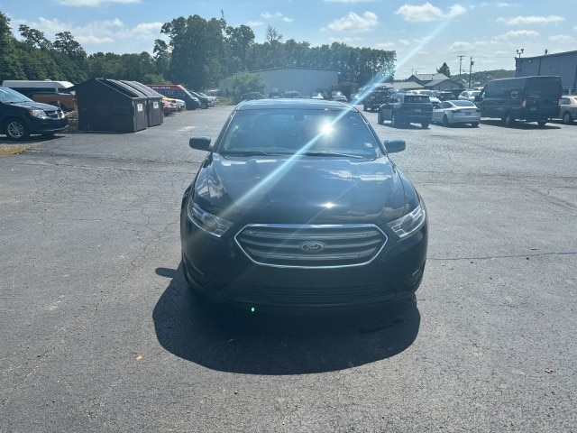 Used 2018 Ford Taurus SEL with VIN 1FAHP2E80JG123210 for sale in Hermitage, PA