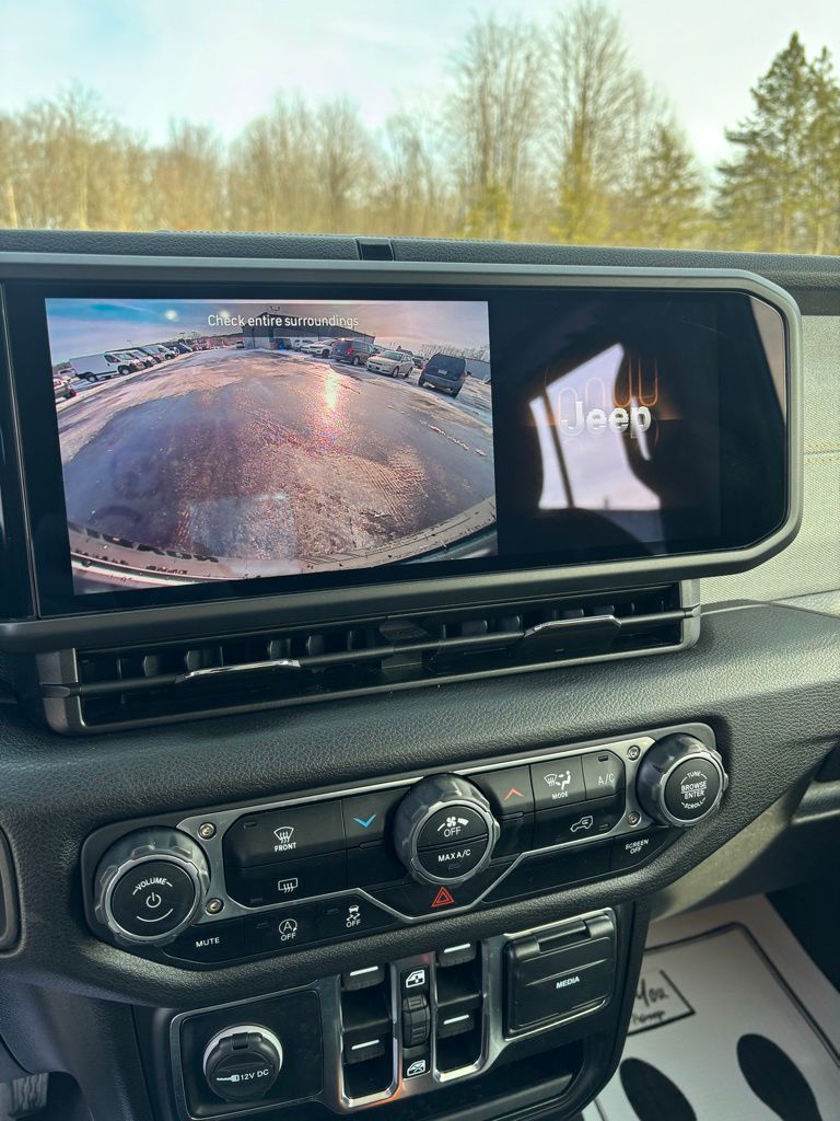 2025 Jeep Wrangler 4-Door Sport - Photo 16