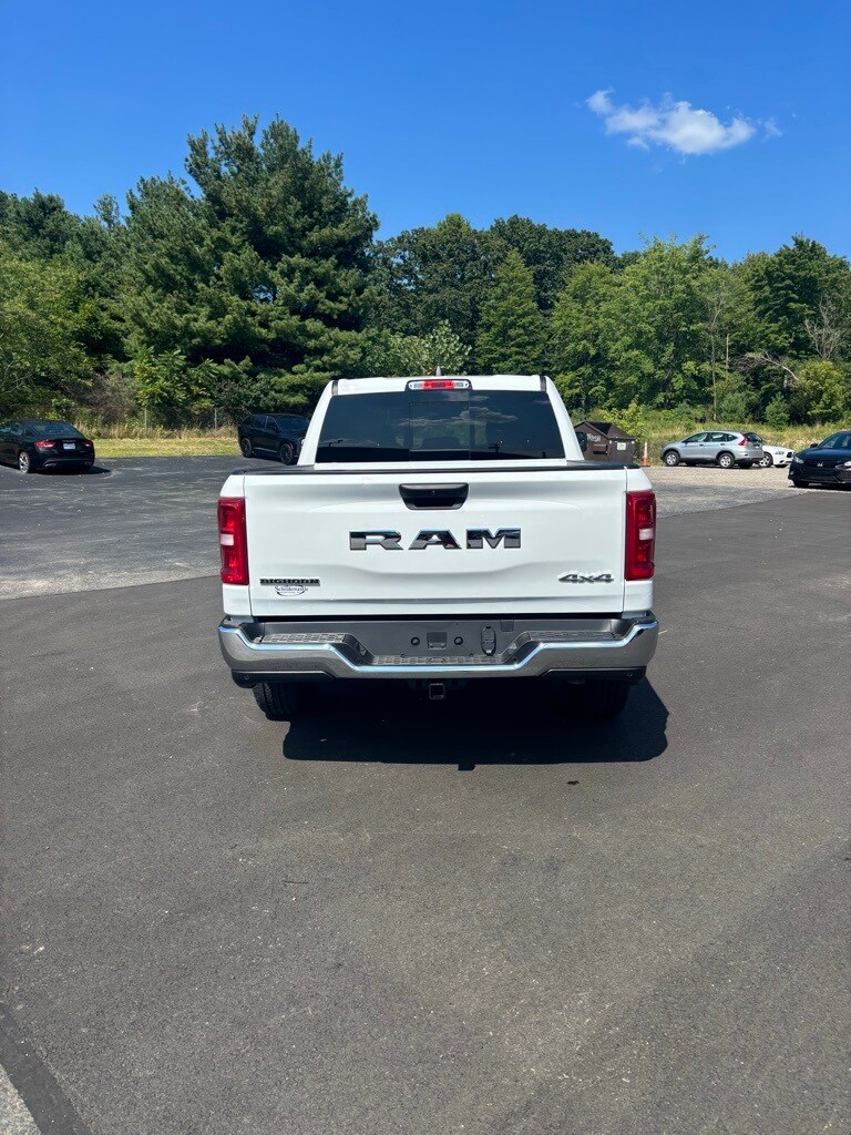 2025 Ram 1500 Big Horn Lone Star photo 3