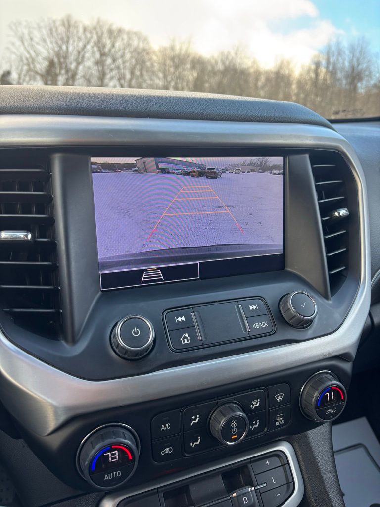 2023 GMC Acadia SLE - Photo 16