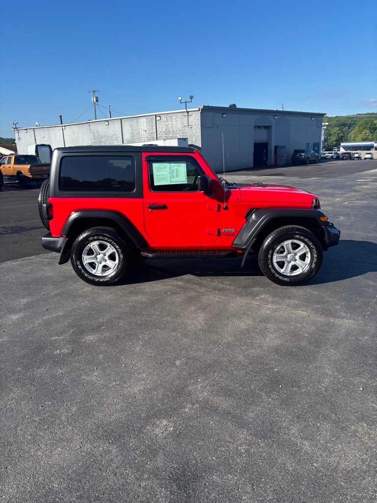 2019 Jeep Wrangler Sport S photo 4