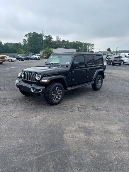 2025 Jeep Wrangler Sahara Sport Utility