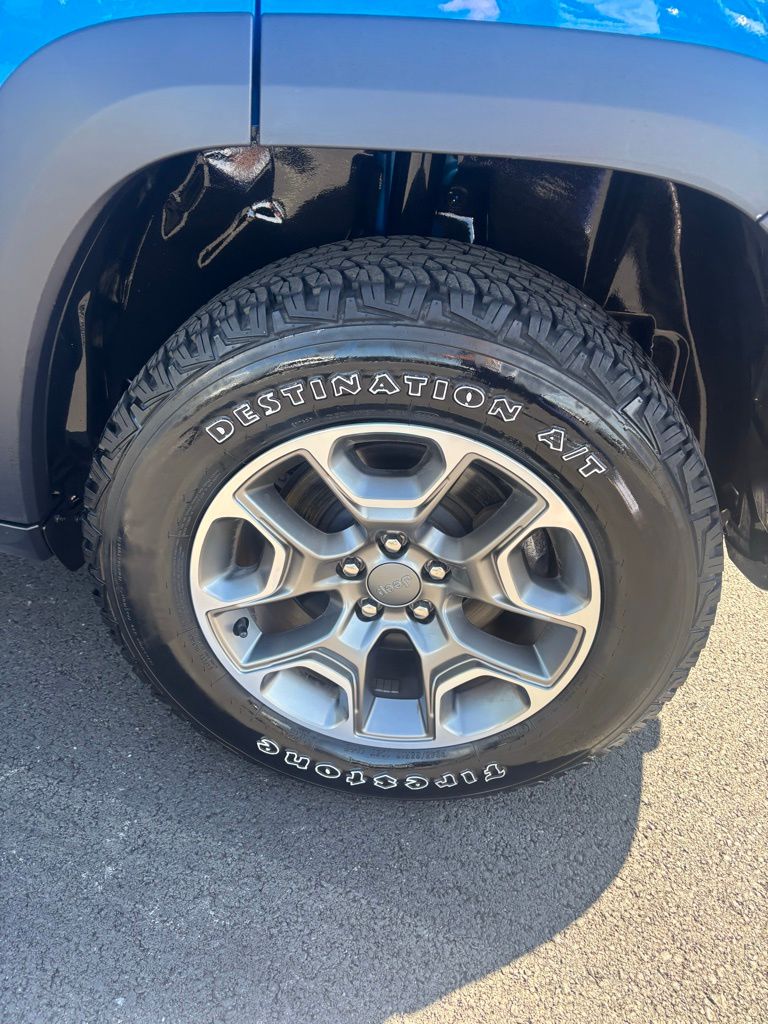 2022 Jeep Cherokee Trailhawk - Photo 19