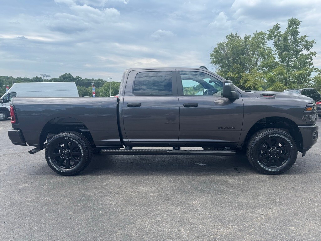 2026 Ram 2500 Big Horn photo 2