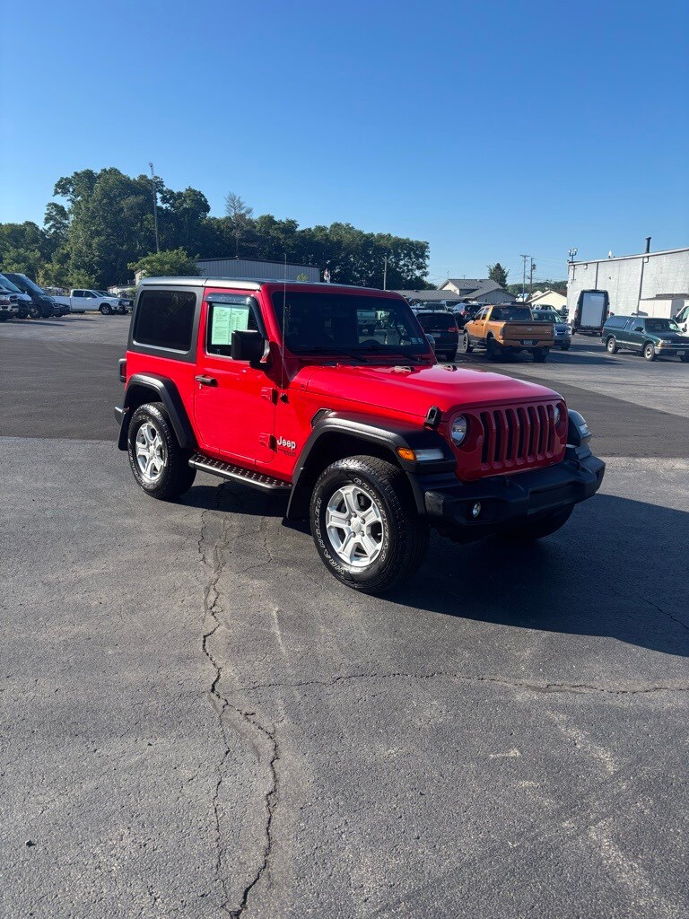 2019 Jeep Wrangler Sport S photo 3