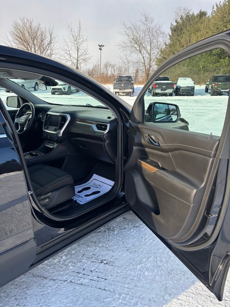 2023 GMC Acadia SLE - Photo 22