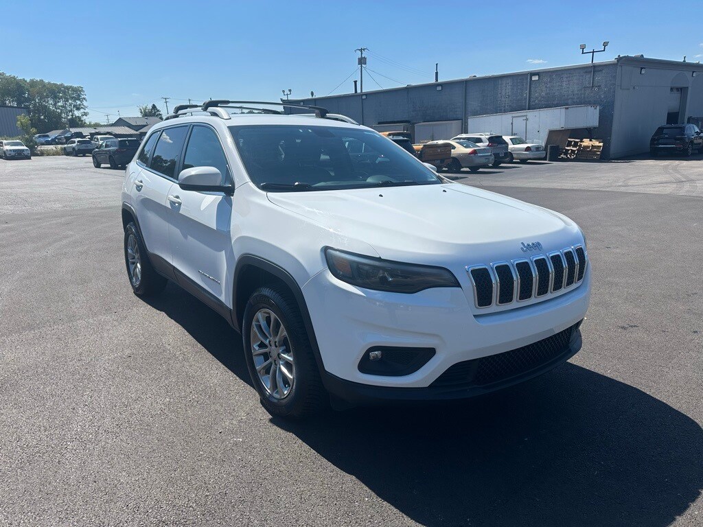 2020 Jeep Cherokee Latitude photo 2