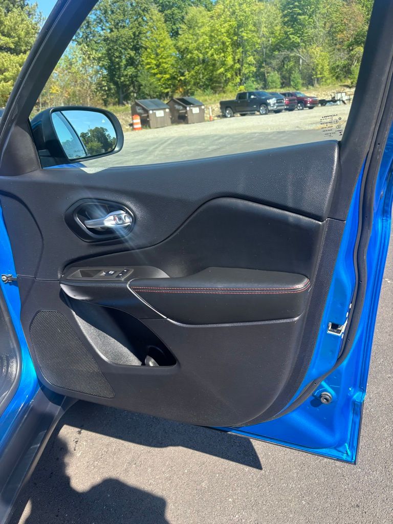 2022 Jeep Cherokee Trailhawk - Photo 15