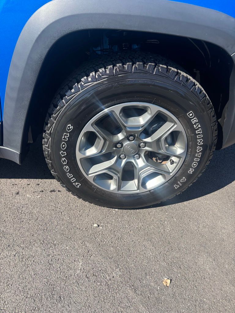 2022 Jeep Cherokee Trailhawk - Photo 17