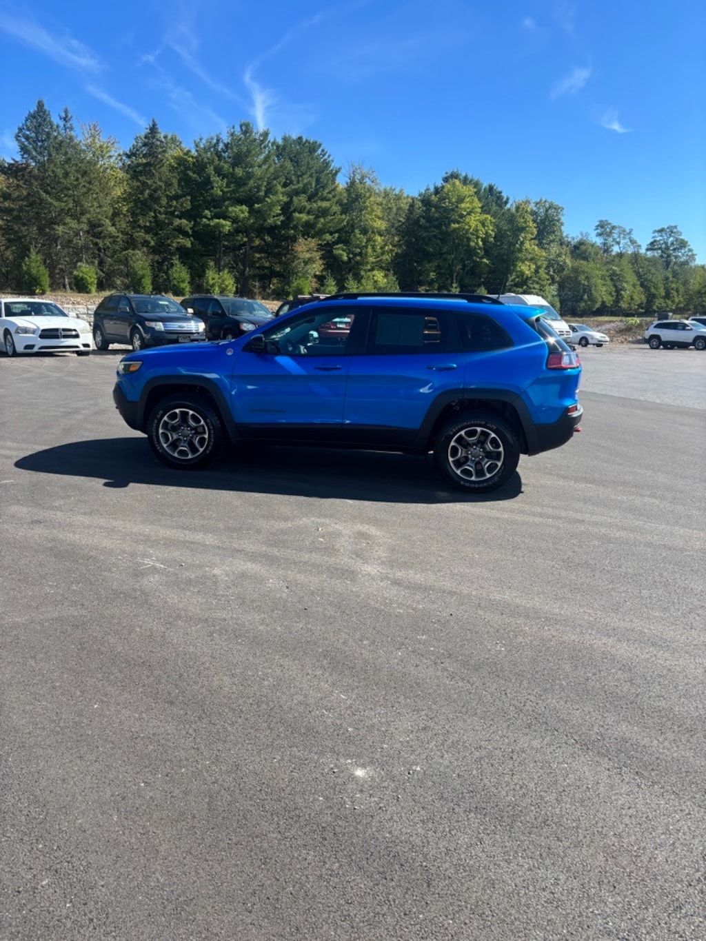 Used 2022 Jeep Cherokee Trailhawk SUV