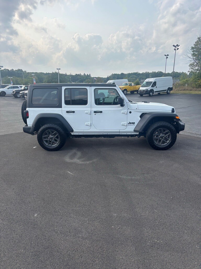 2024 Jeep Wrangler Sport S photo 4