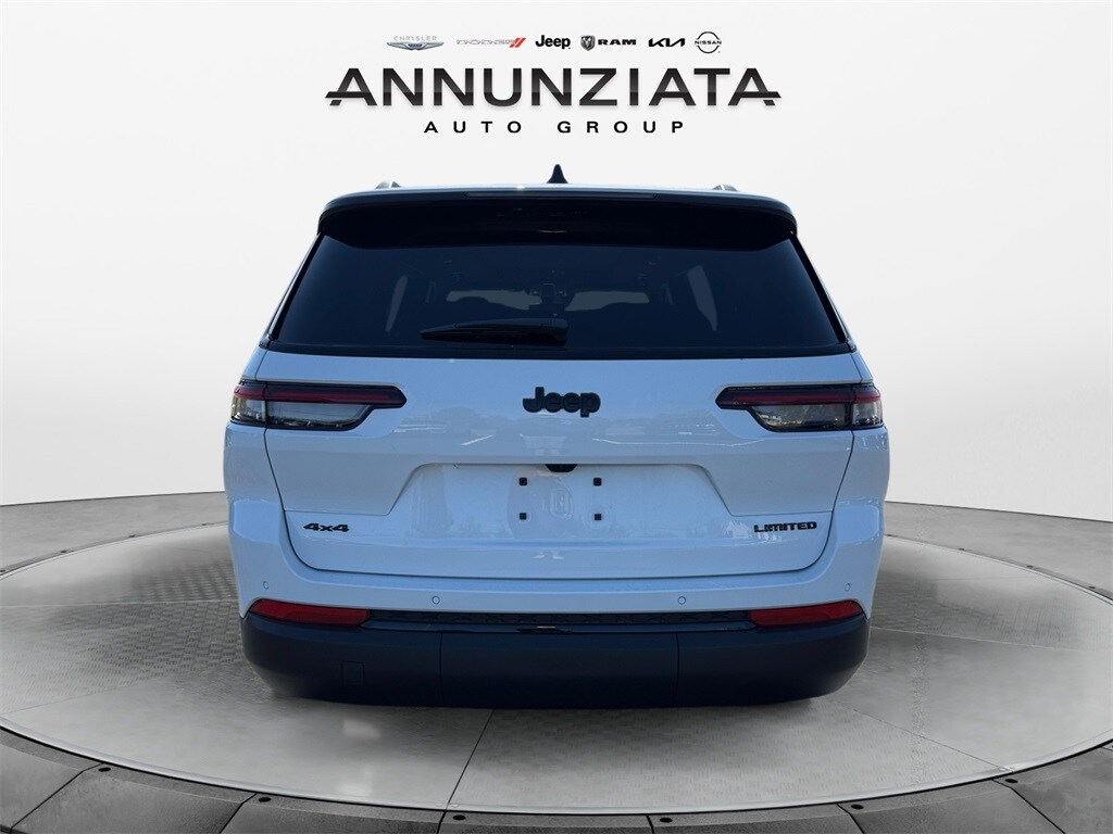2025 Jeep Grand Cherokee Limited photo 4