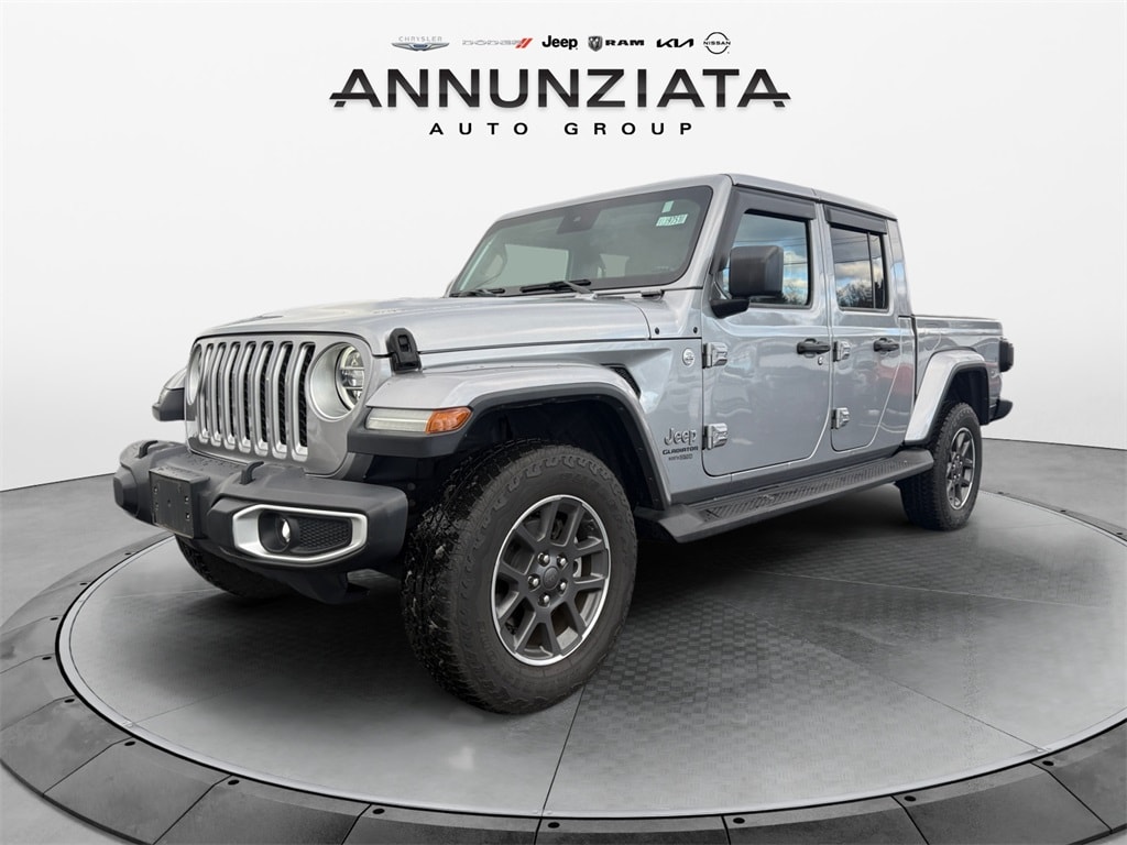 2020 Jeep Gladiator Overland's photo