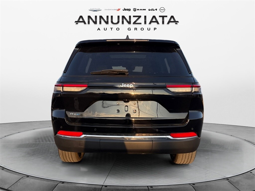 2022 Jeep Grand Cherokee Limited 4xe photo 4