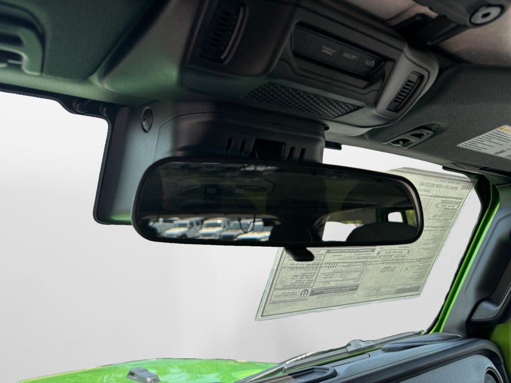 2025 Jeep Wrangler 4-Door Willys - Photo 27