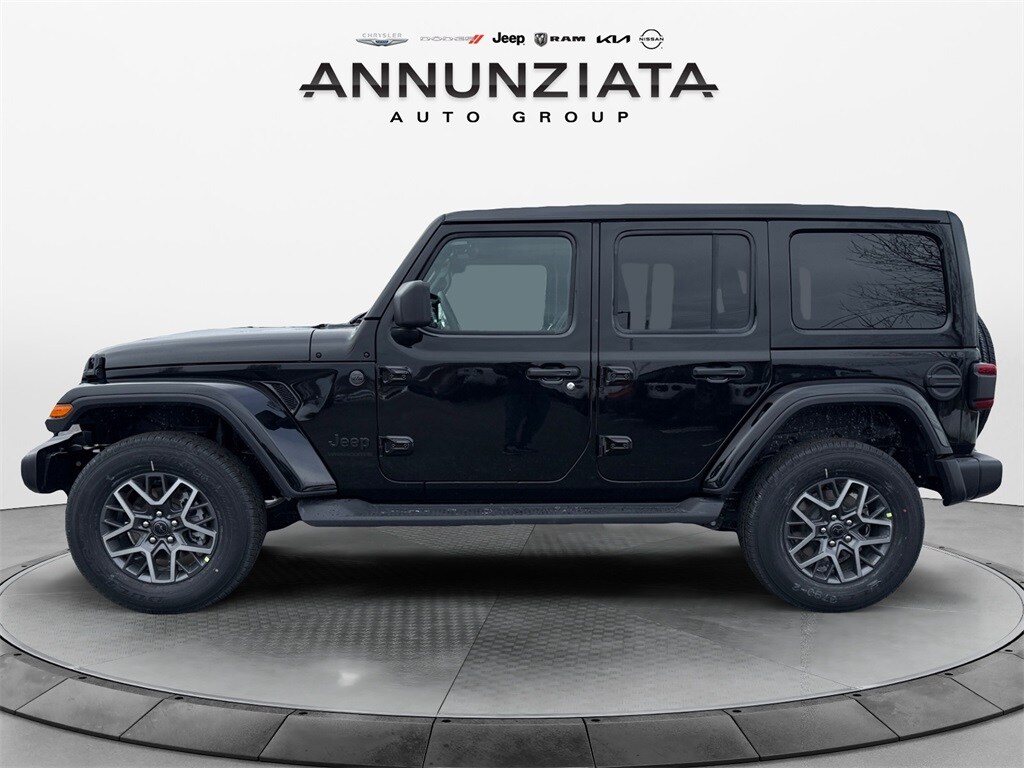 2025 Jeep Wrangler Sahara photo 2