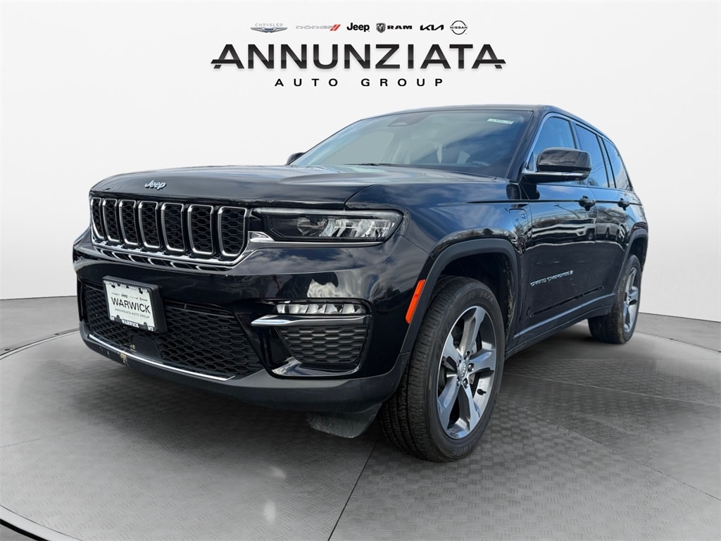 2022 Jeep Grand Cherokee 4xe's photo