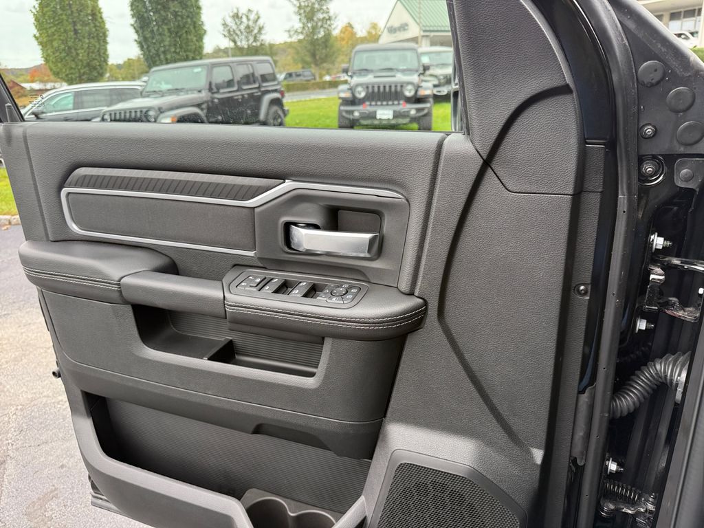 2026 RAM 2500 Big Horn - Photo 28