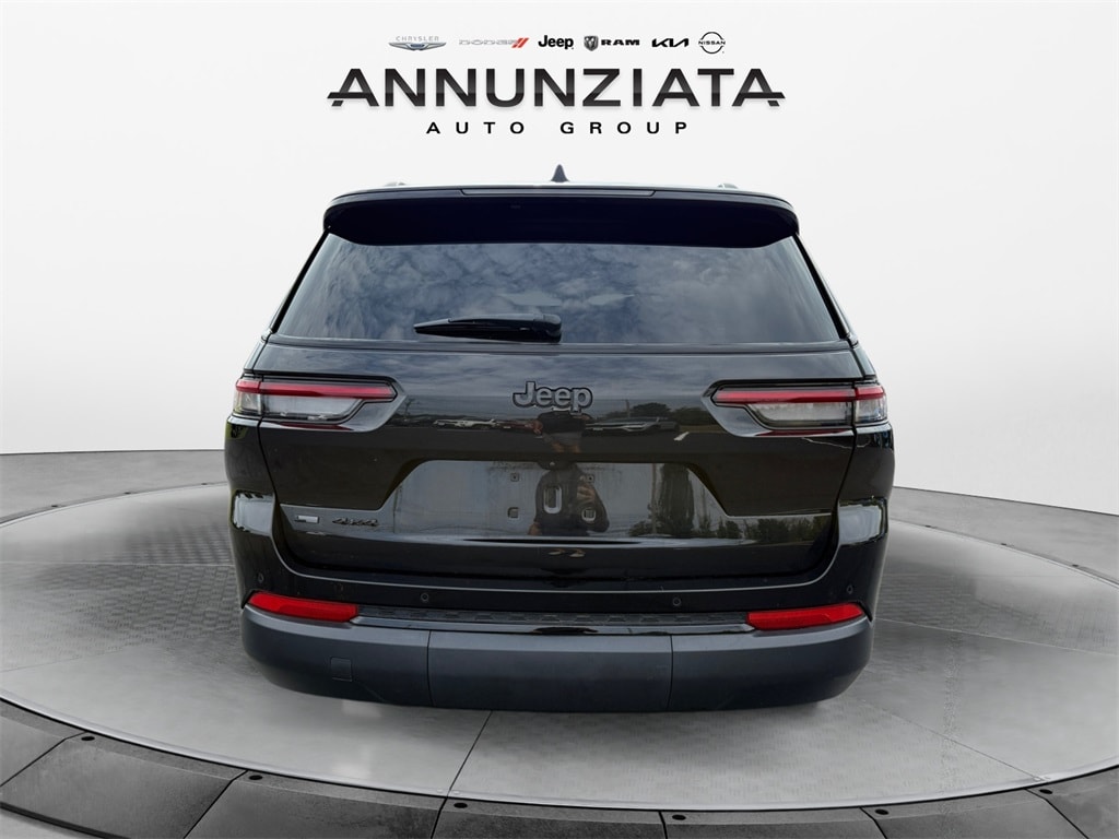 Used 2022 Jeep Grand Cherokee L Altitude SUV