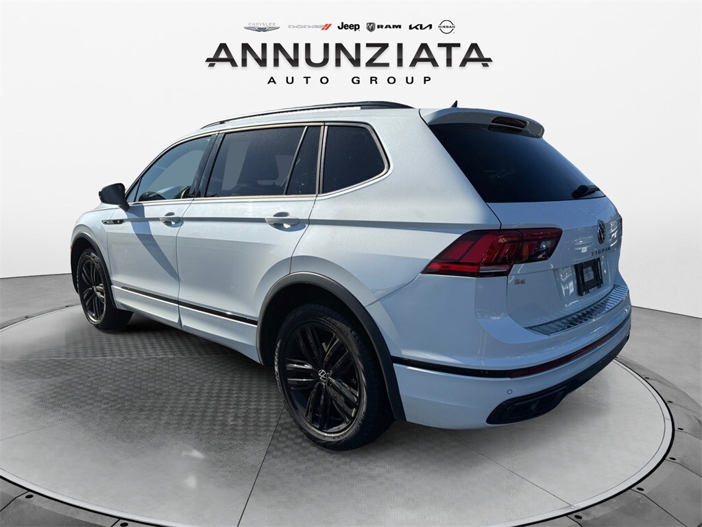 2022 Volkswagen Tiguan SE R-Line Black photo 3