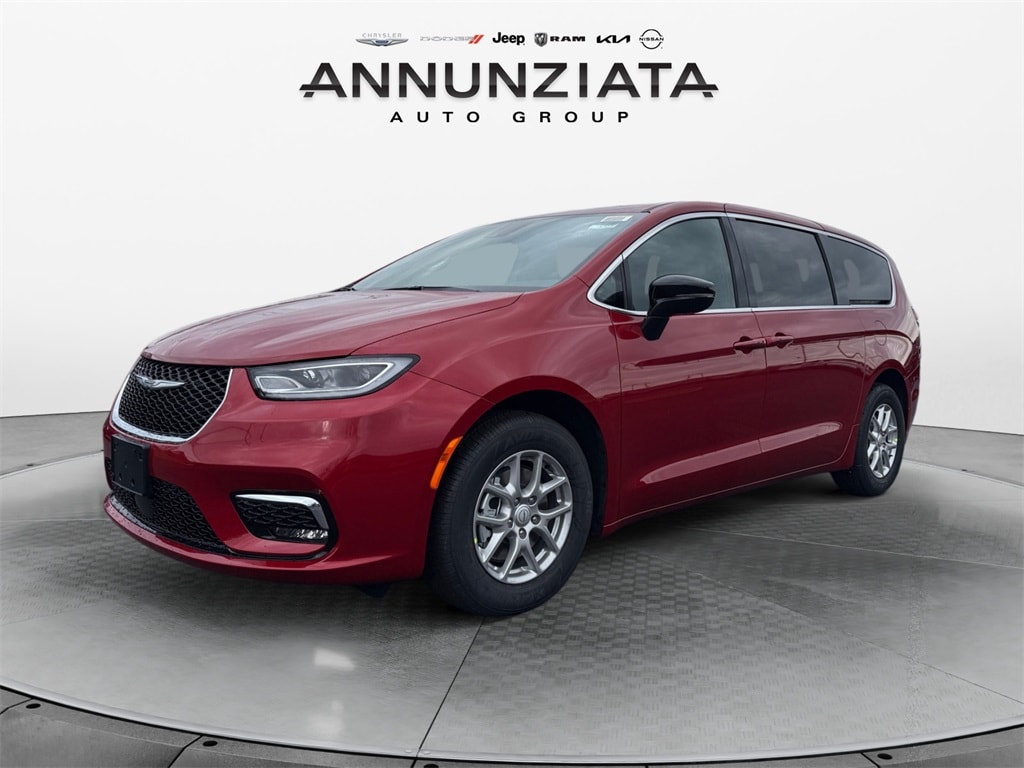 2026 Chrysler Pacifica Select's photo