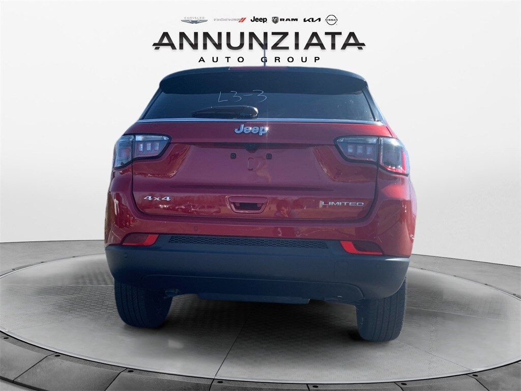 2025 Jeep Compass Limited photo 4