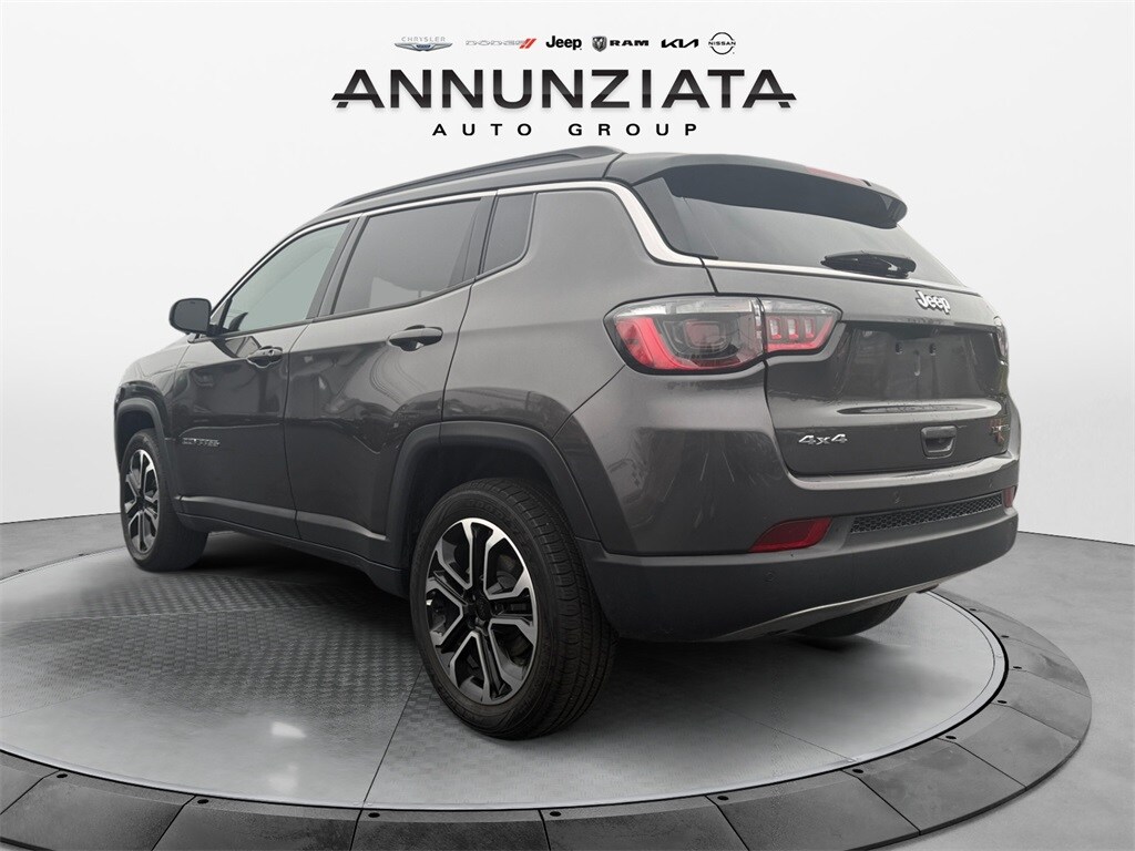 2024 Jeep Compass Limited photo 3