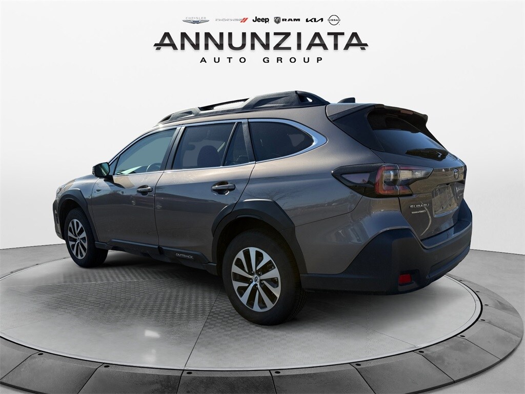 2024 Subaru Outback Premium photo 3