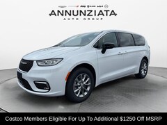 2026 Chrysler Pacifica Select Passenger Van