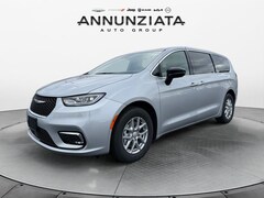 2026 Chrysler Pacifica Select Passenger Van