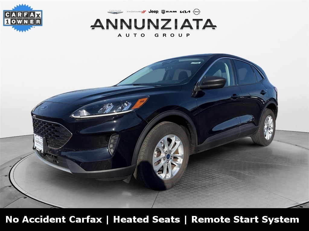 2022 Ford Escape SE's photo