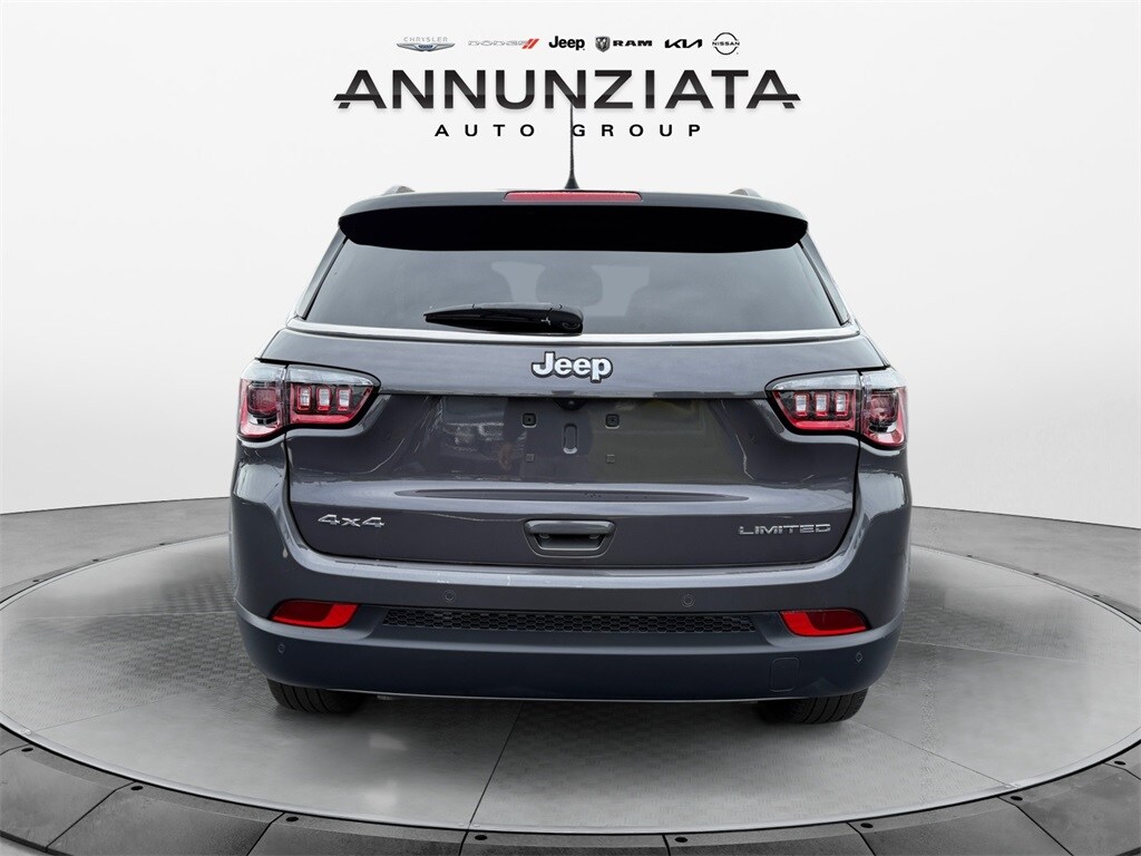 2024 Jeep Compass Limited photo 4
