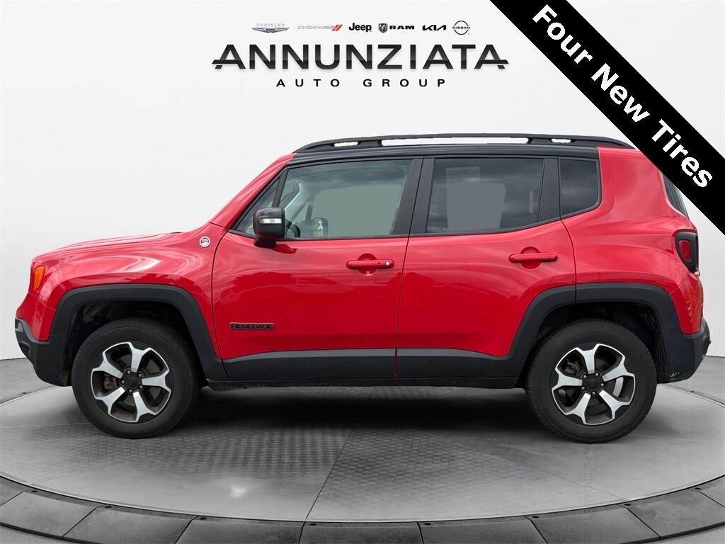 2021 Jeep Renegade Trailhawk photo 2