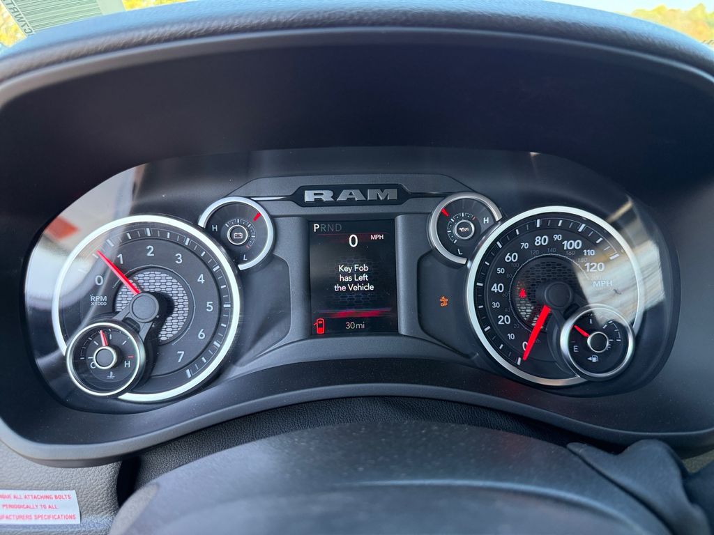 2025 RAM 3500 Chassis Tradesman - Photo 28