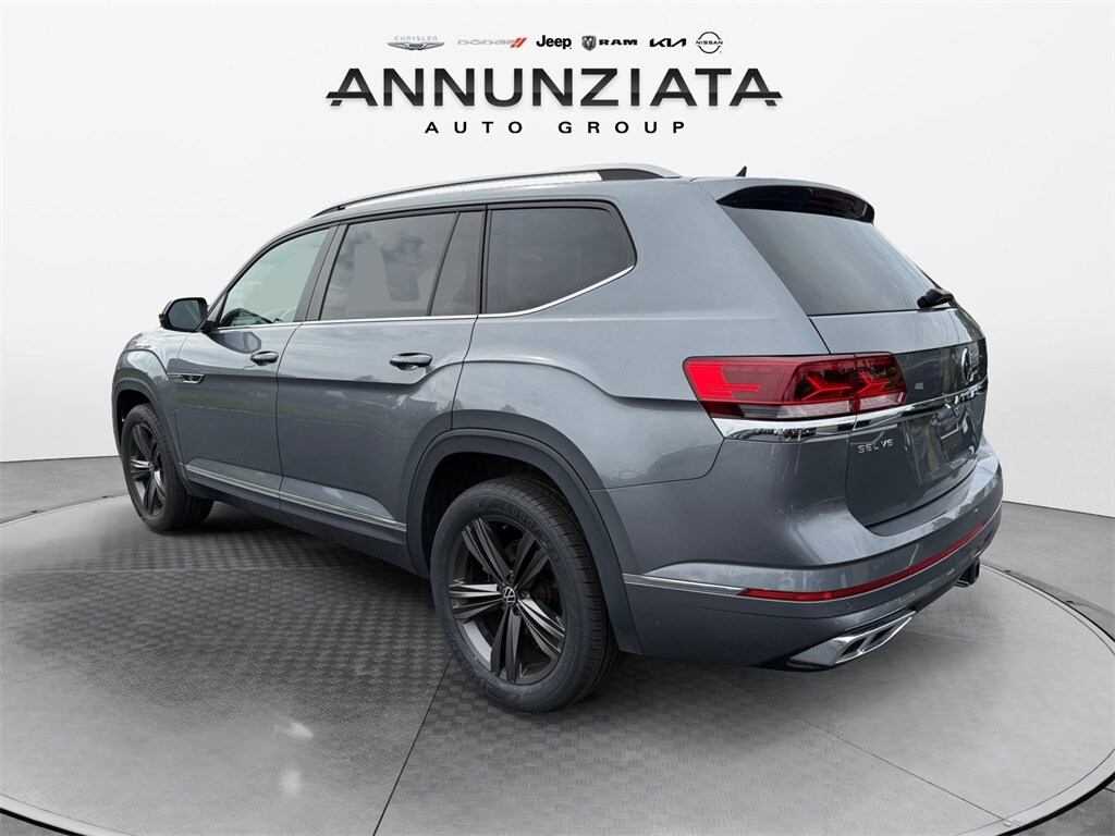 2022 Volkswagen Atlas V6 SEL R-Line photo 2