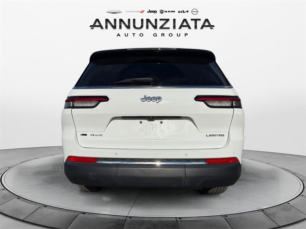 2022 Jeep Grand Cherokee Limited photo 4