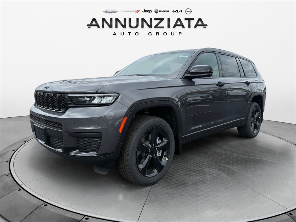 2025 Jeep Grand Cherokee L Altitude's photo