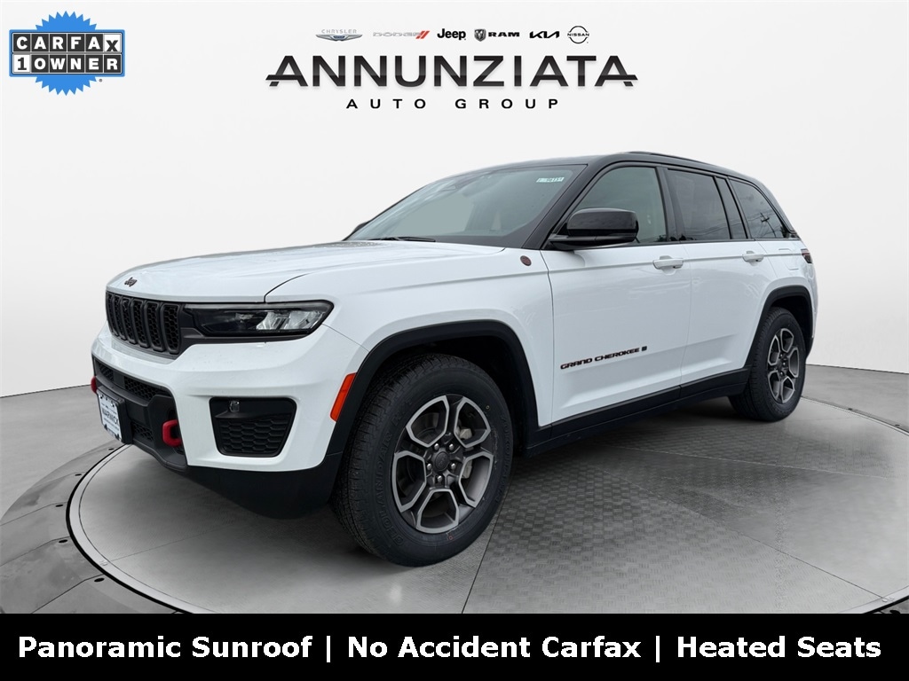 2022 Jeep Grand Cherokee Trailhawk's photo