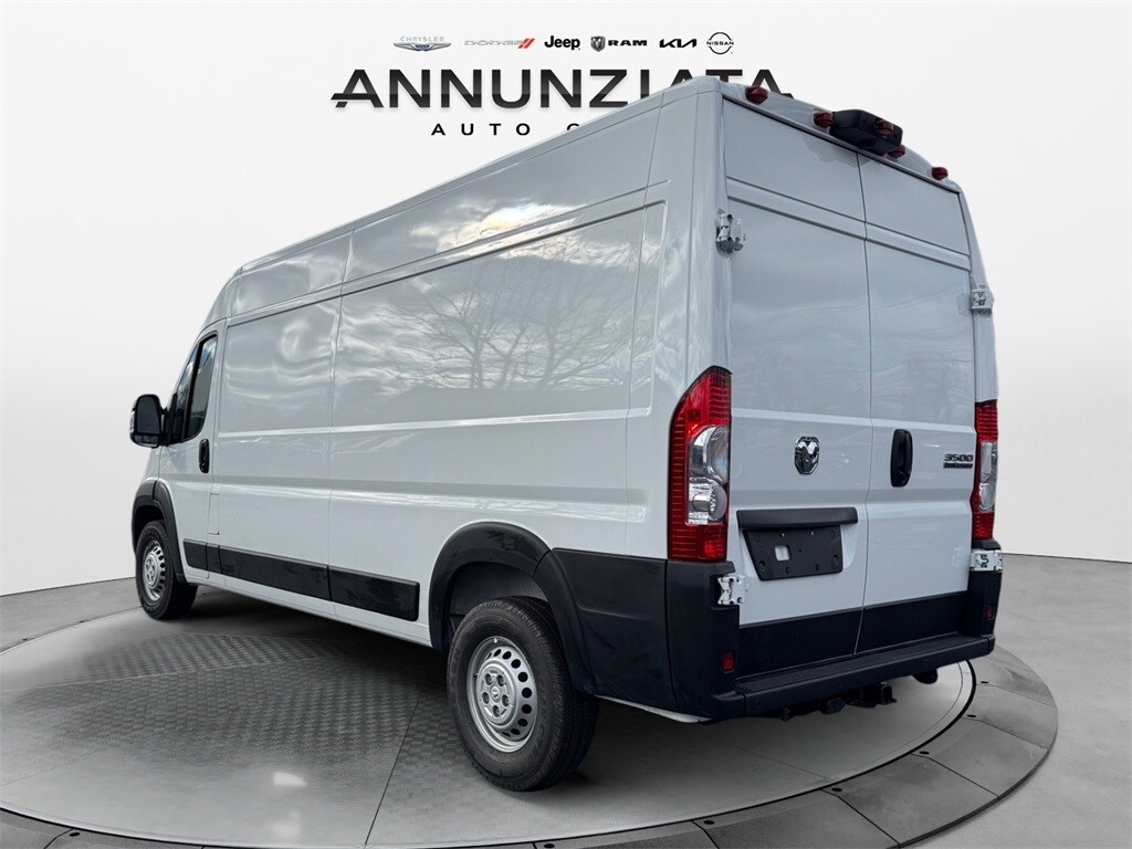 2026 Ram ProMaster 3500 Cargo Van photo 2
