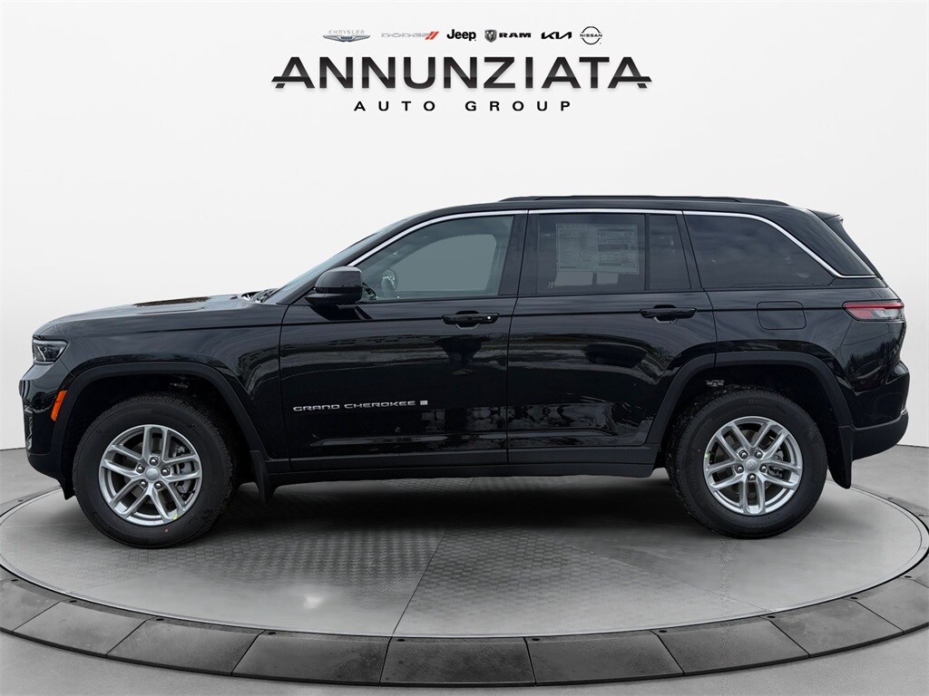 New 2025 Jeep Grand Cherokee Laredo X Sport Utility