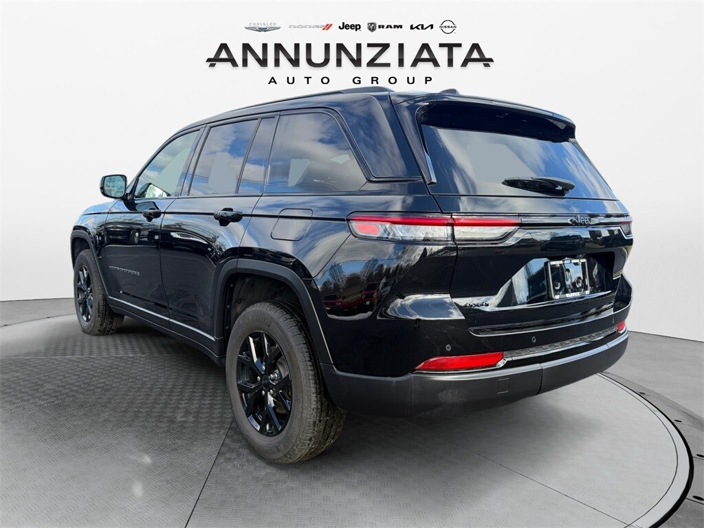 Used 2025 Jeep Grand Cherokee Altitude X SUV