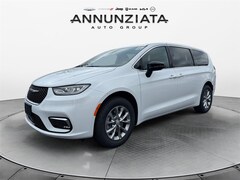 2026 Chrysler Pacifica Select Passenger Van