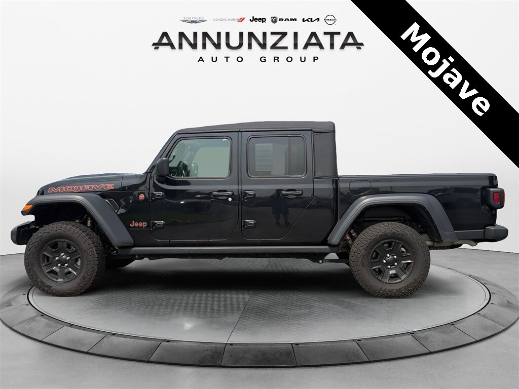 2023 Jeep Gladiator Mojave photo 2