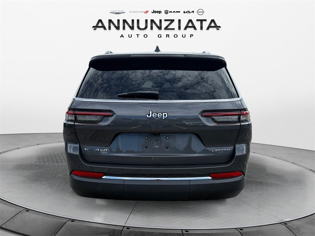 2022 Jeep Grand Cherokee Limited photo 4