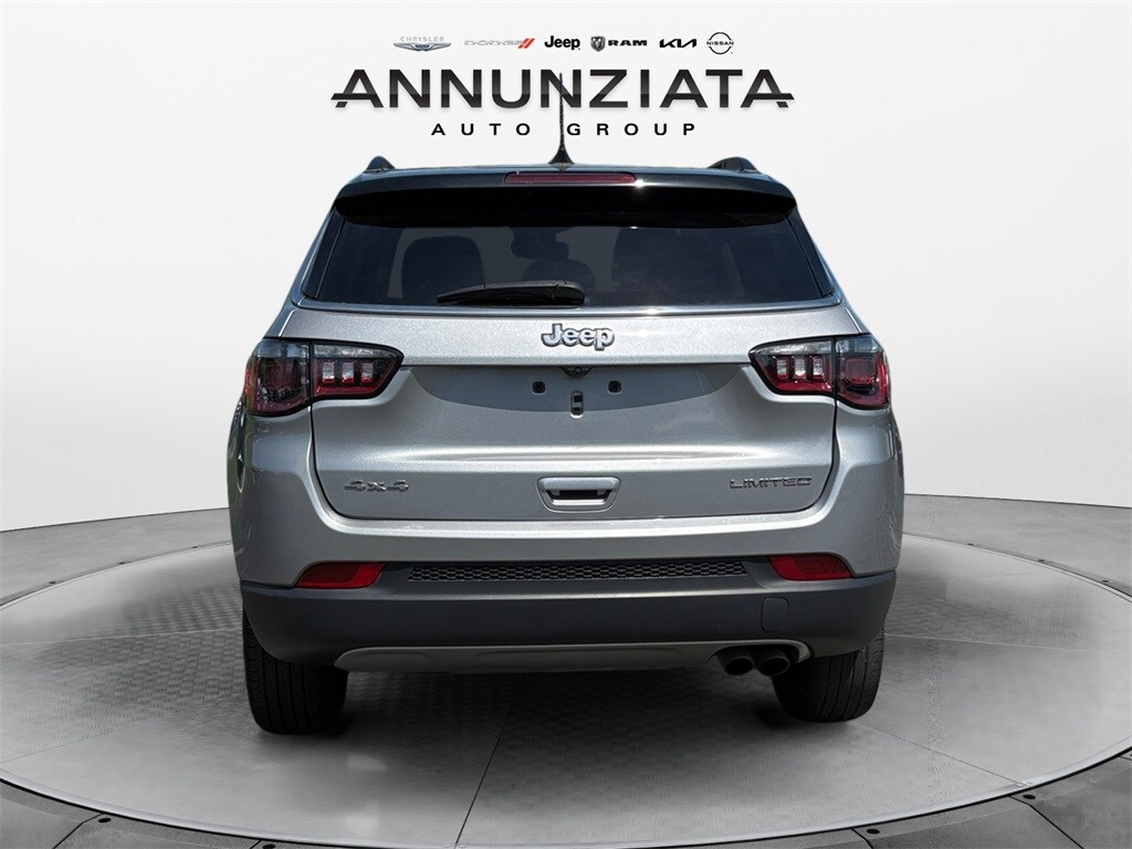 2022 Jeep Compass Limited photo 4
