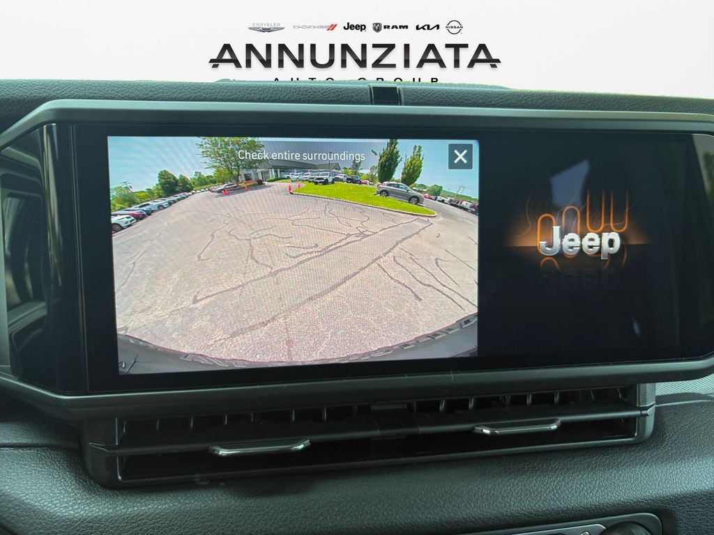2025 Jeep Wrangler 4-Door Willys - Photo 13